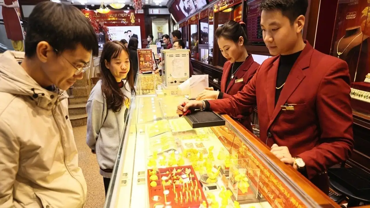 تطورات أسعار الذهب في سانت جوزيف وتأثير تقلبات السوق العالمية على الخواتم